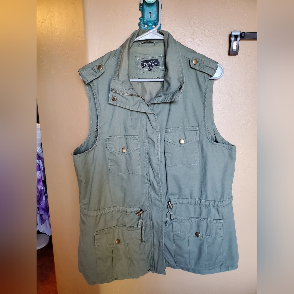 Rue21 Utility vest